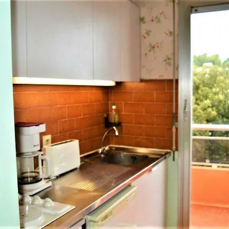 Cavalaire-sur-mer, 2 Pieces, 4 Personnes - Fr-1-226b-11 Apartment